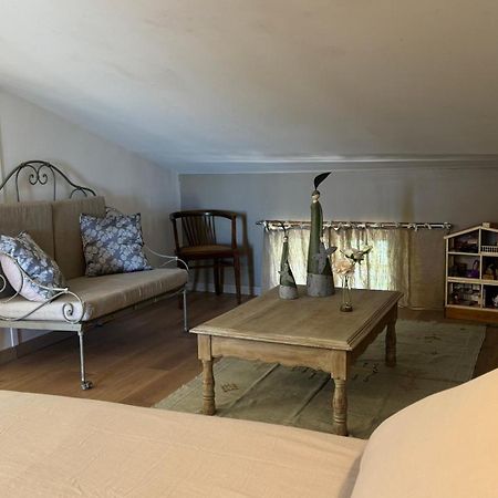 ヴェゾン・ラ・ロメーヌ Caillette Bed & Breakfast エクステリア 写真
