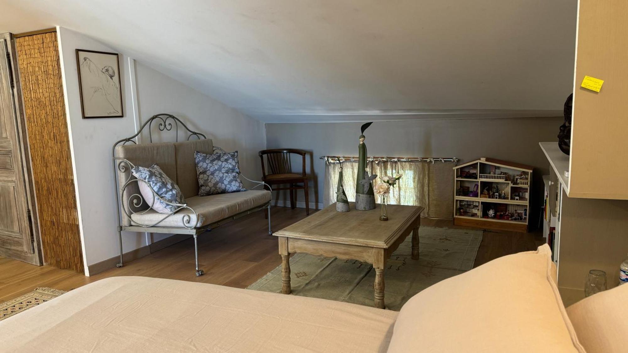 ヴェゾン・ラ・ロメーヌ Caillette Bed & Breakfast エクステリア 写真